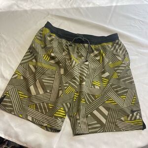 Nike Green Swim Trunks Board Shorts Bathing Suit Lined Size XL
